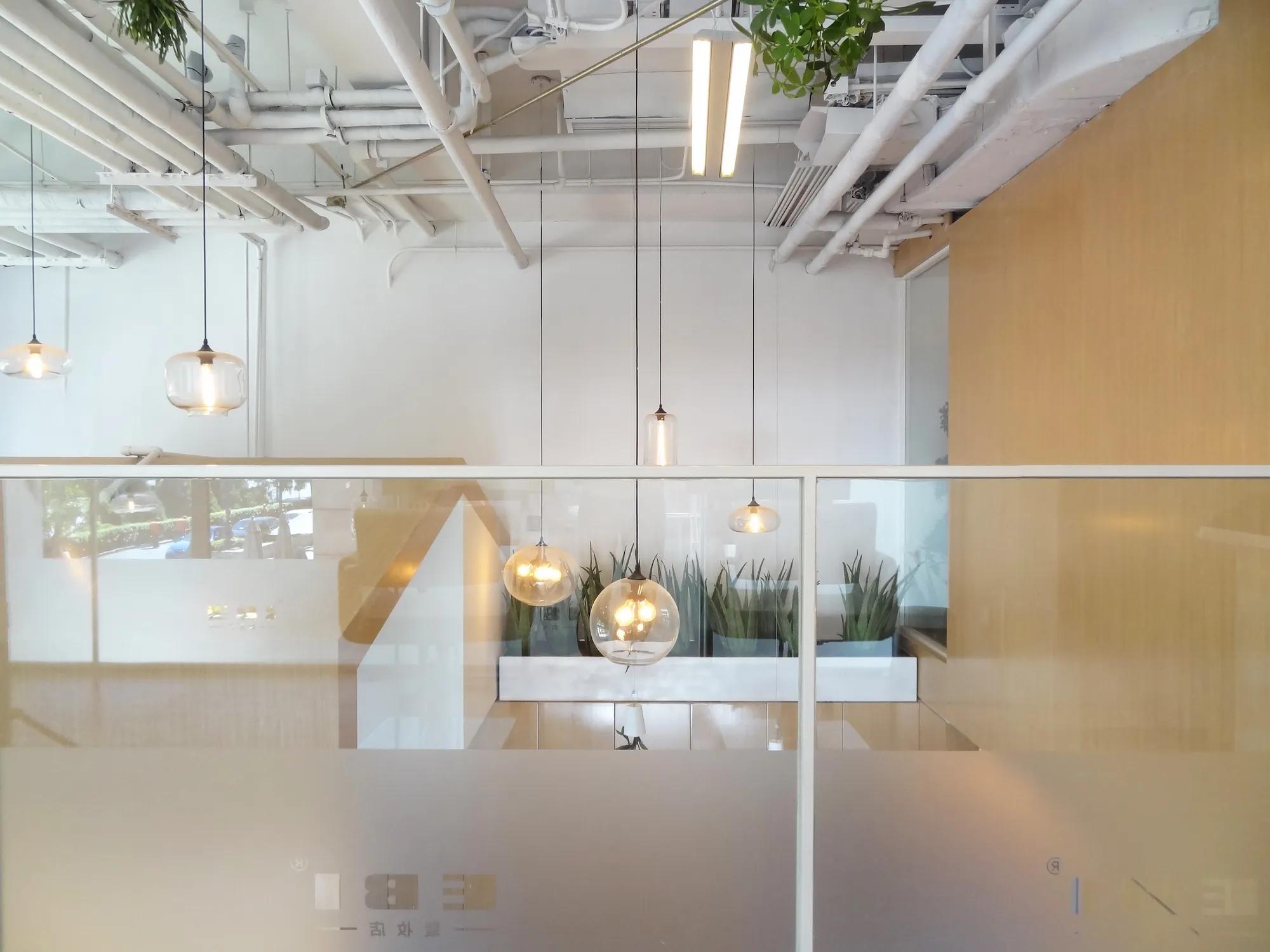 hbi-hair-Salon-interior-05
