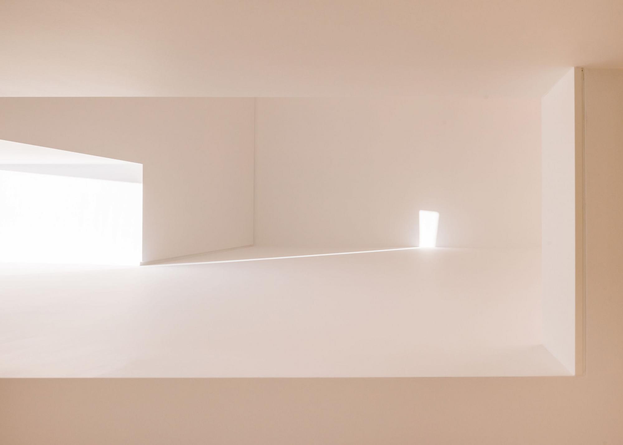 casa-mogos10-sky-light-01