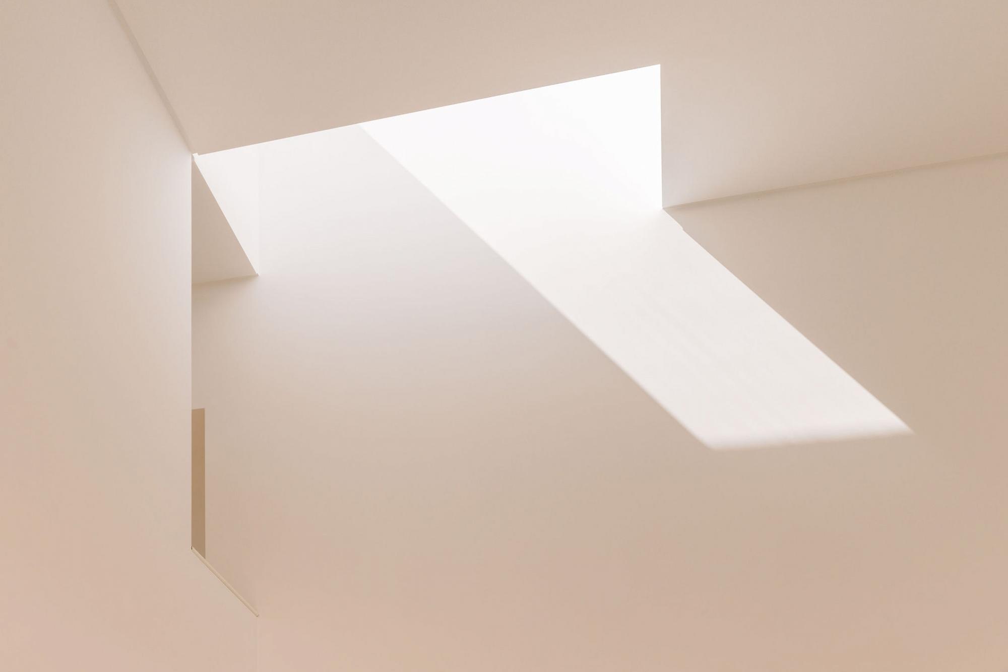 casa-mogos10-sky-light-02